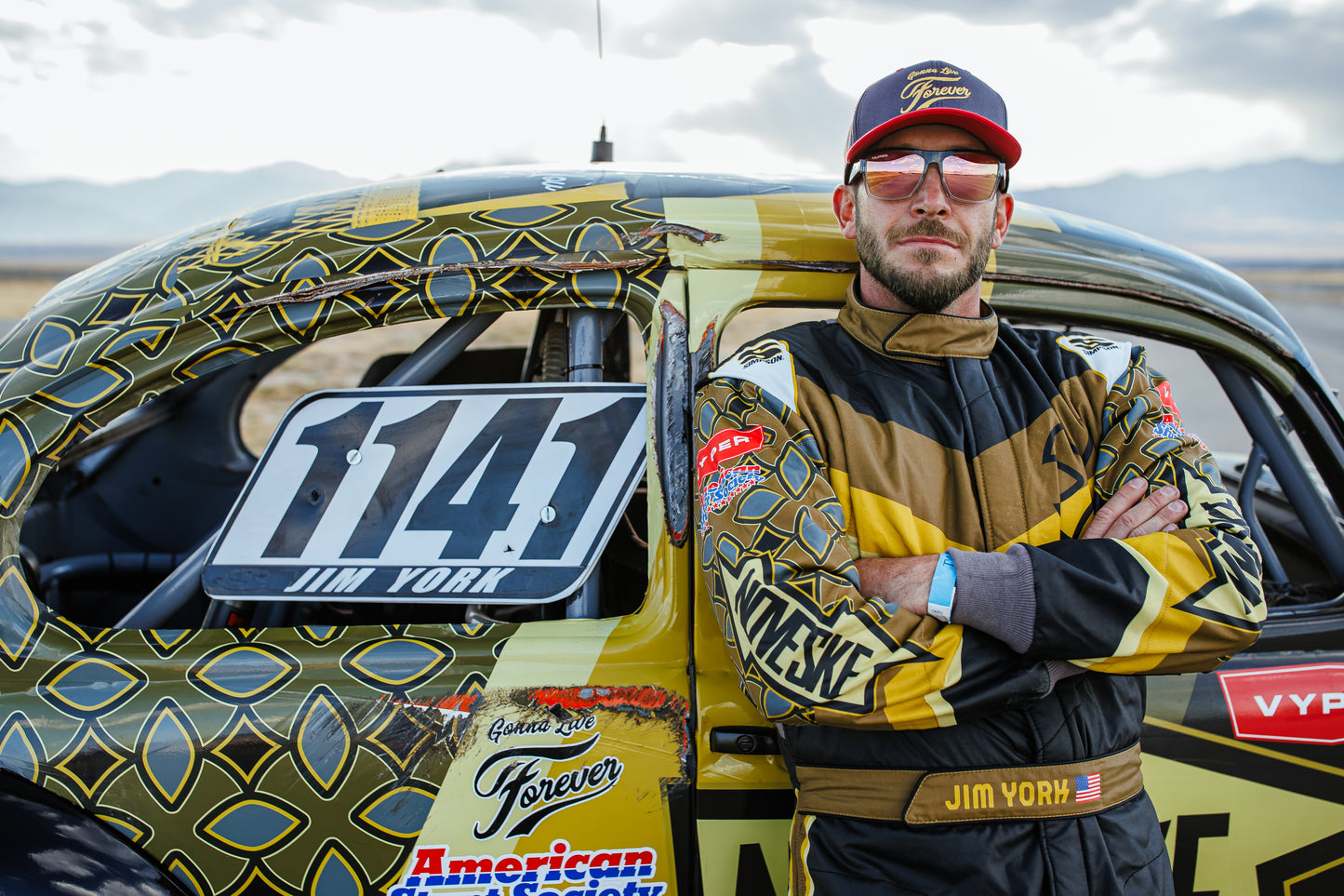 GONNA LIVE FOREVER HAT